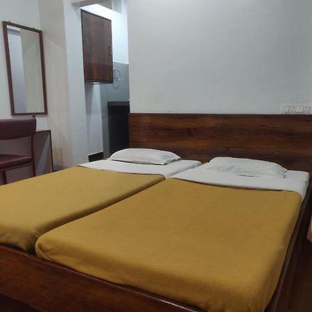 Hotel Parth Residency Kolhapur Eksteriør billede