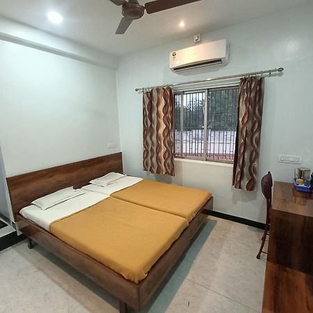 Hotel Parth Residency Kolhapur Eksteriør billede