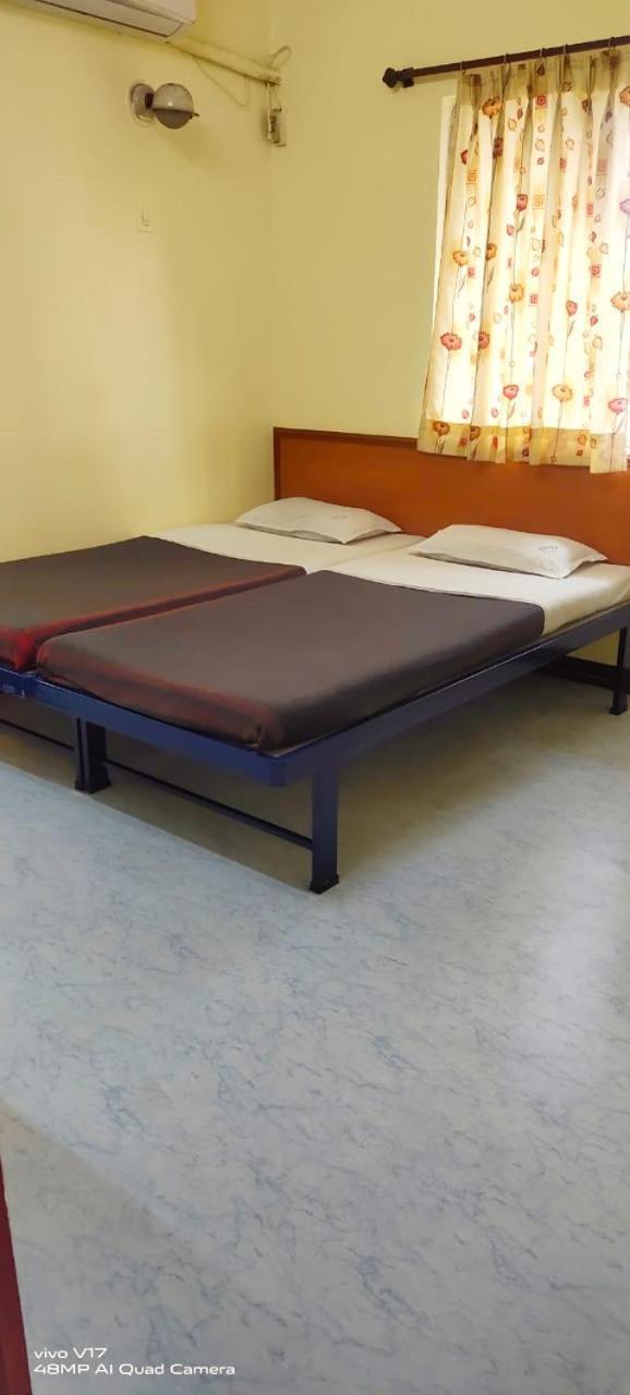 Hotel Parth Residency Kolhapur Eksteriør billede