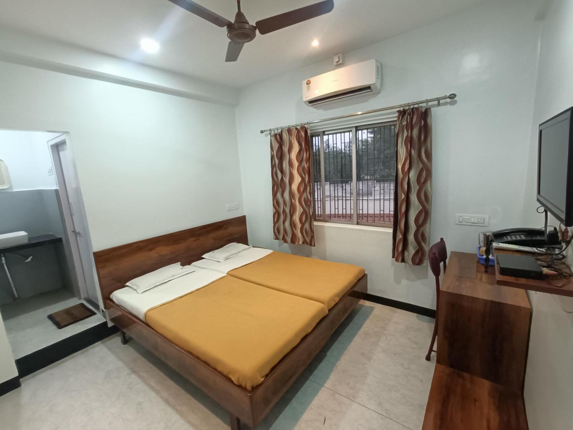 Hotel Parth Residency Kolhapur Eksteriør billede