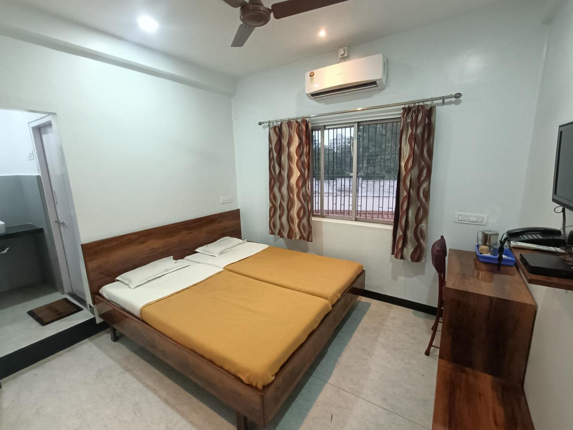 Hotel Parth Residency Kolhapur Eksteriør billede